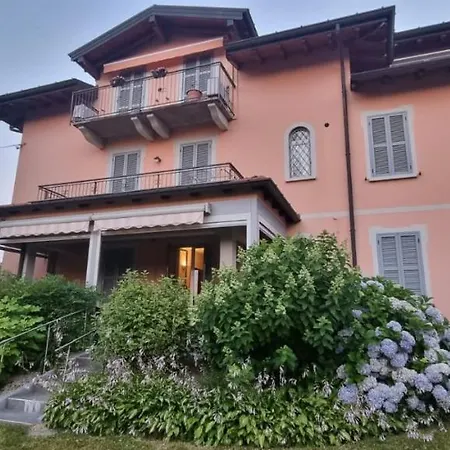 La Maison Rose Villa *